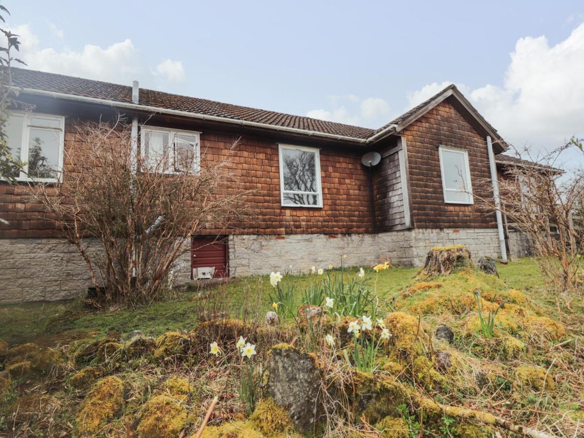 Recroy Villa Nedd Exteriör bild