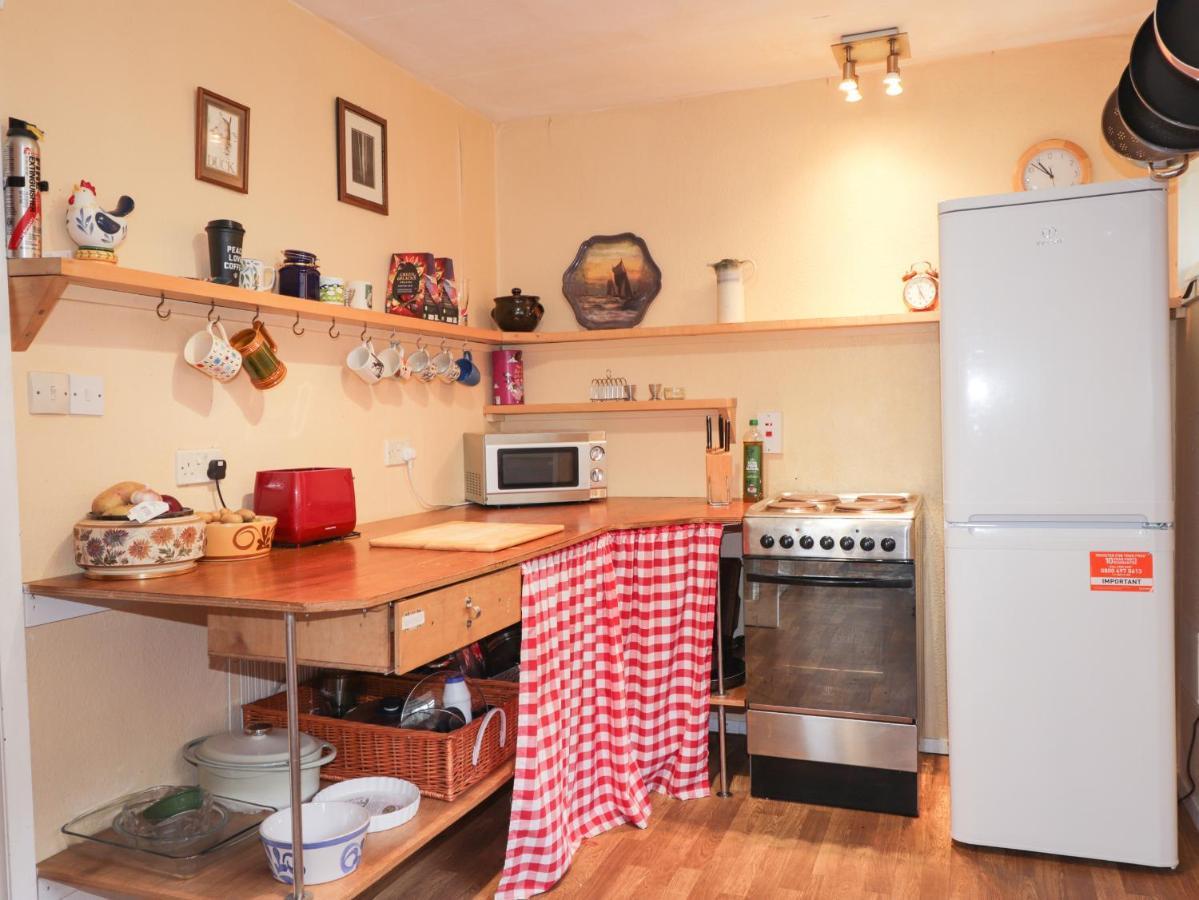 Recroy Villa Nedd Exteriör bild
