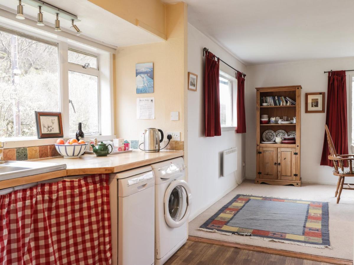 Recroy Villa Nedd Exteriör bild